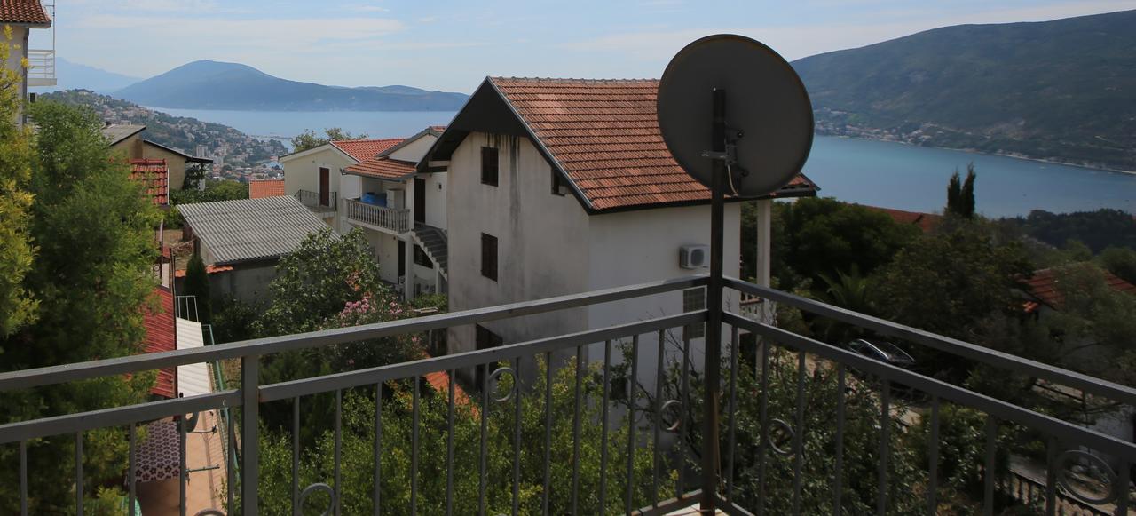 House By The Sea Villa แฮร์เซ็ก-โนวี ภายนอก รูปภาพ